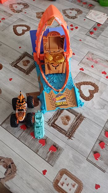Hot wheels  monster trucks