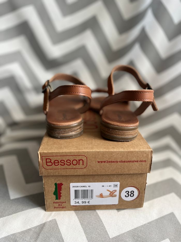 Nu-pieds Besson en cuir camel - photo numéro 3