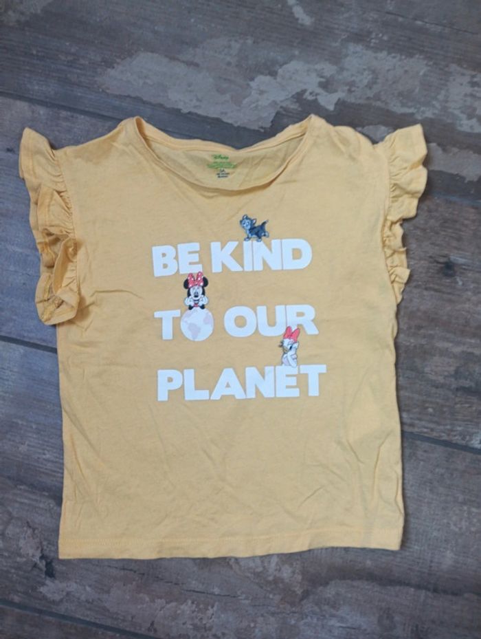 Tee shirt chemise sans manche Fille 5 ans Be kind to our planet Minnie Disney