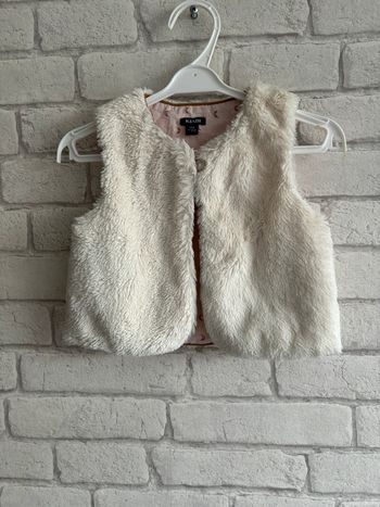 Boléro Kiabi taille 12 mois