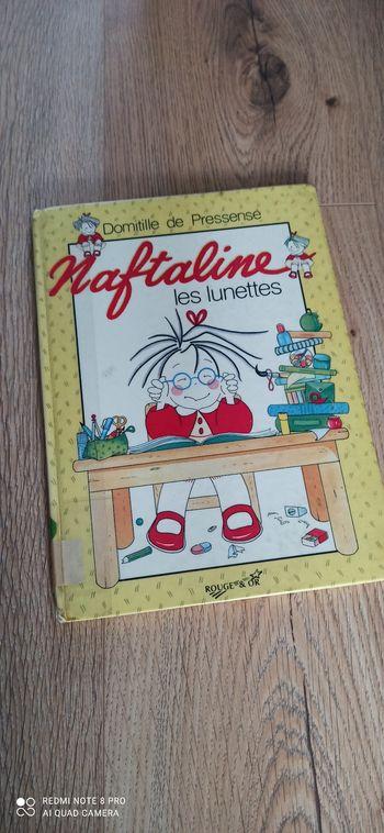 Livre naftaline
