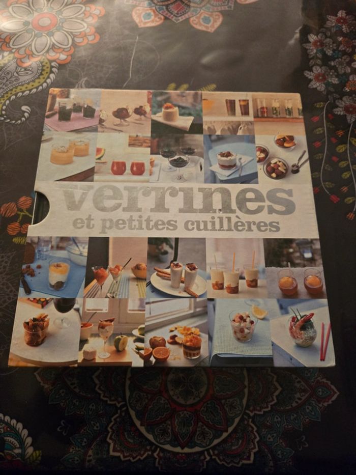 Verrines et petites cuillères