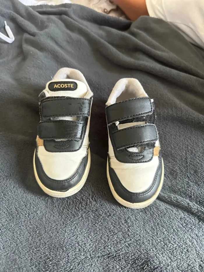 Basket Lacoste taille 24 - photo numéro 2