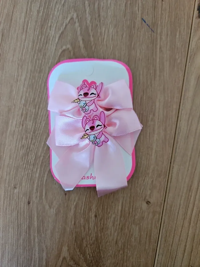 Barrettes Stitch rose