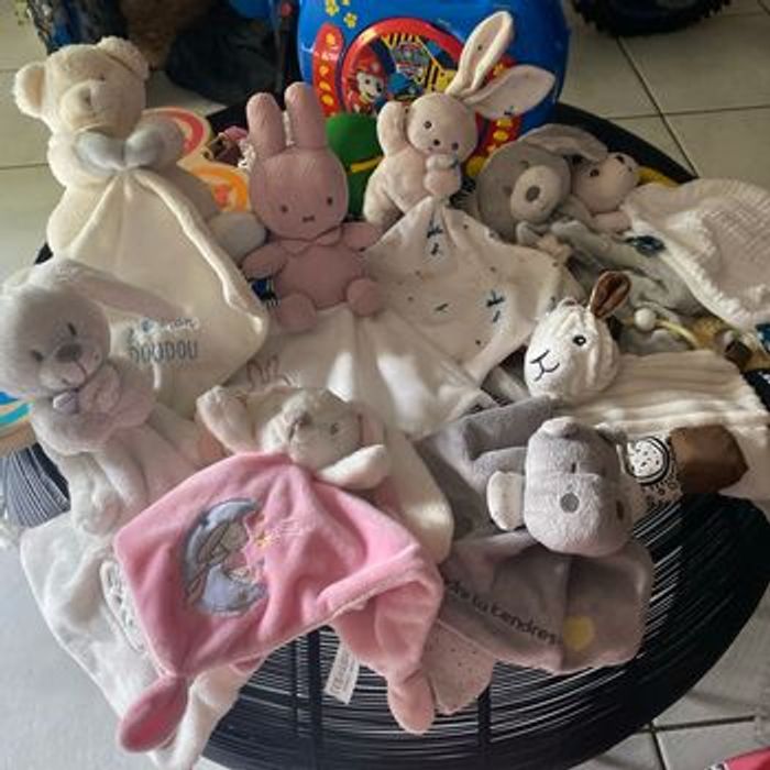 Grand choix doudous de secours