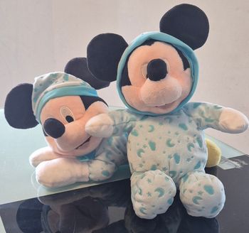 Lot de deux Mickey phosphorescente