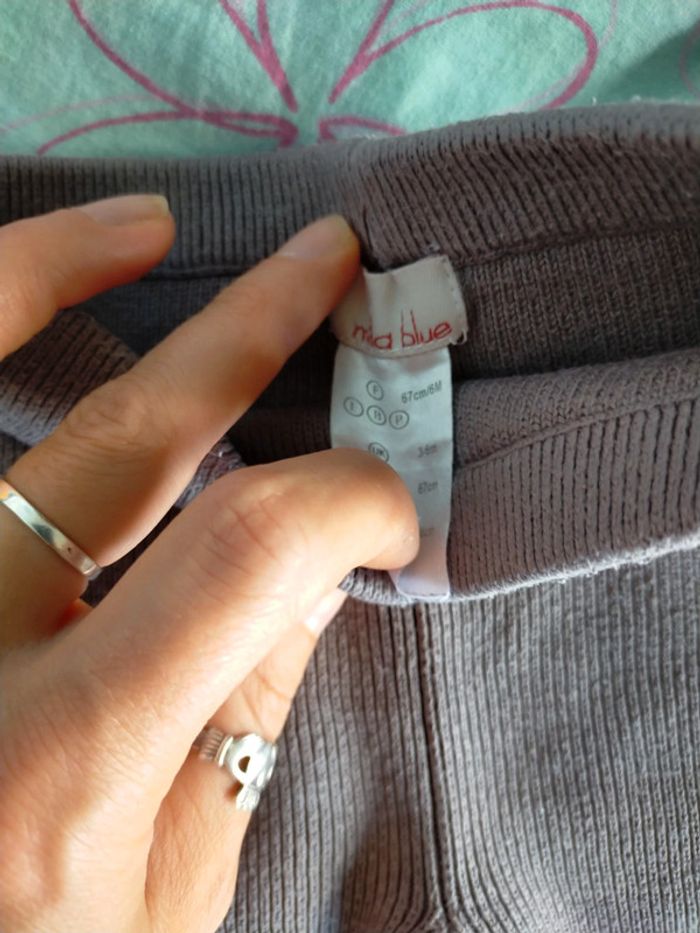 Lot 3 pantalons 6 mois - photo numéro 5