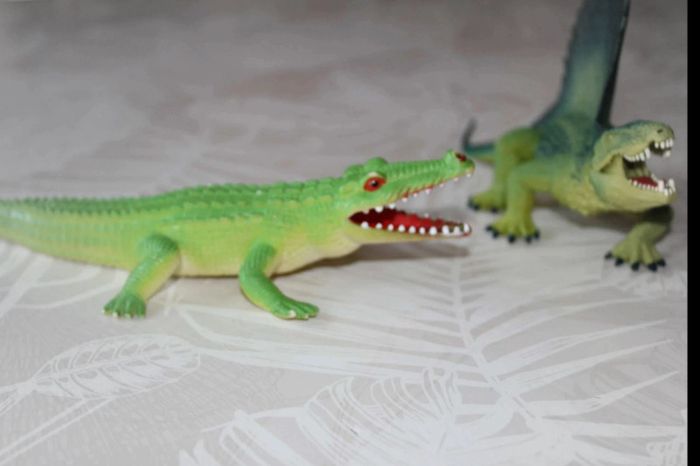 lot crocodile et dinosaure - photo numéro 3