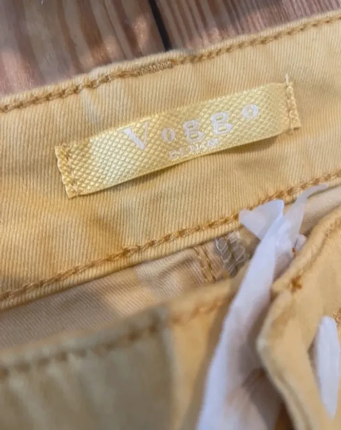 Jean neuf jaune pastel T44 - photo numéro 5