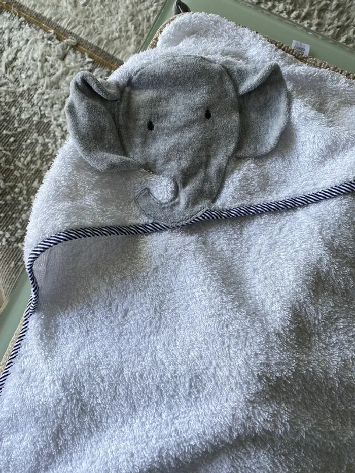 Lot de 3 capes de bain bébé /jeune enfant - photo numéro 2