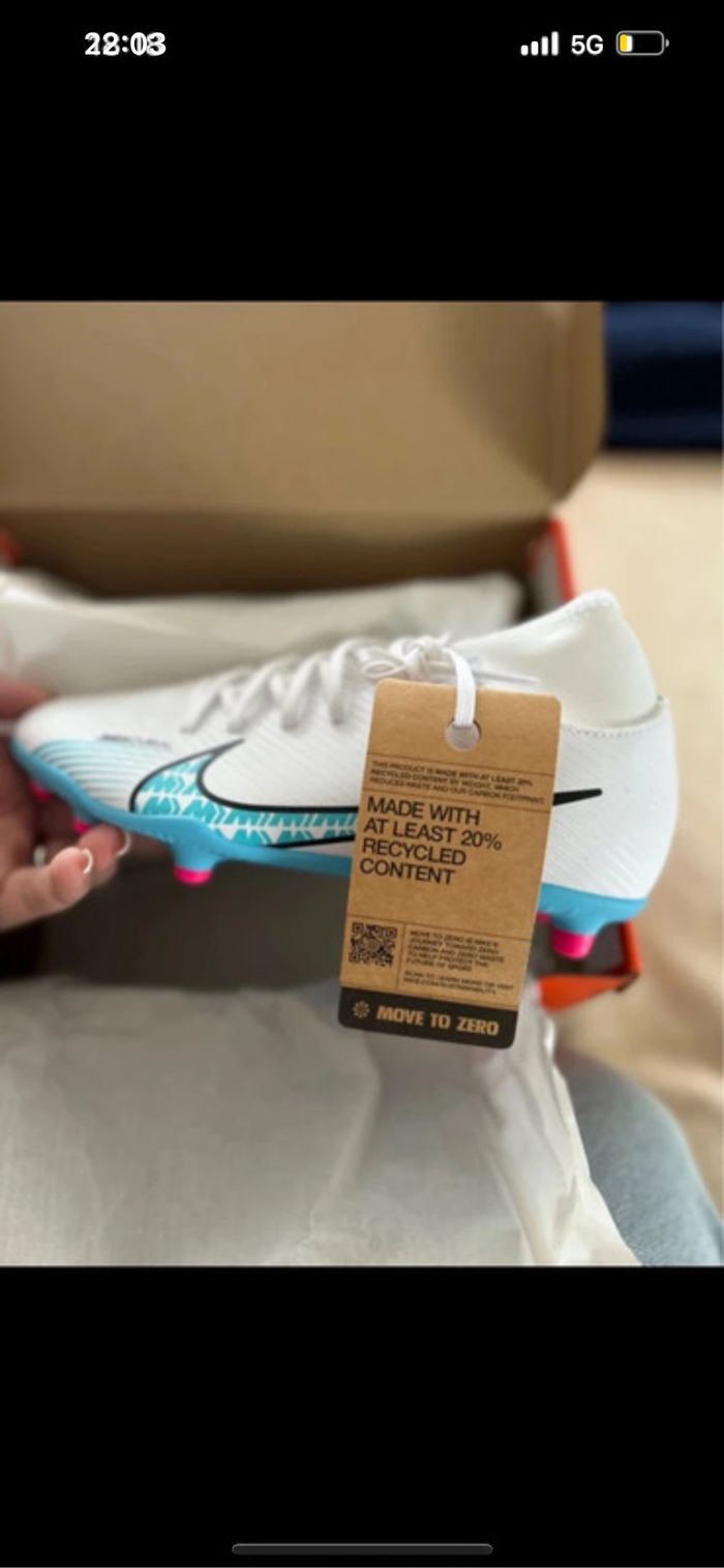 Crampon enfant Nike avec lacets - photo numéro 2