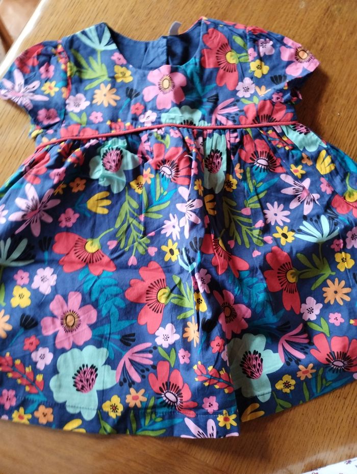 Lot robe - photo numéro 2