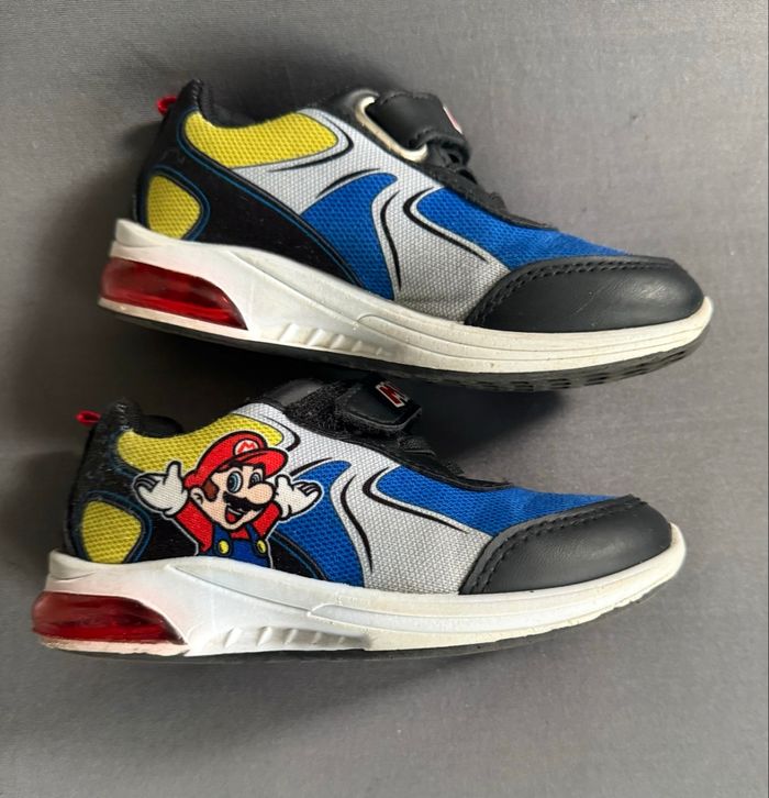 Chaussures baskets T 26 garçon dessin Mario avec lumières - photo numéro 6
