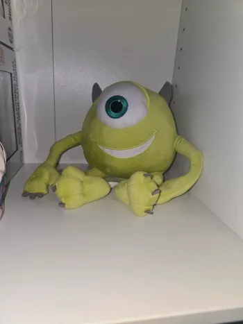 Petite peluche bob razowski bon état