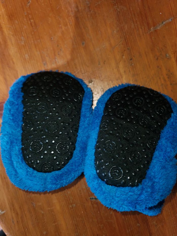 Pantoufles isotoner 17/18 - photo numéro 3