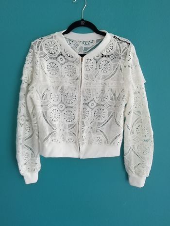 Veste en dentelle crochet