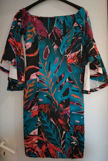 Robe Bodyflirt Taille 38/40 Neuve
