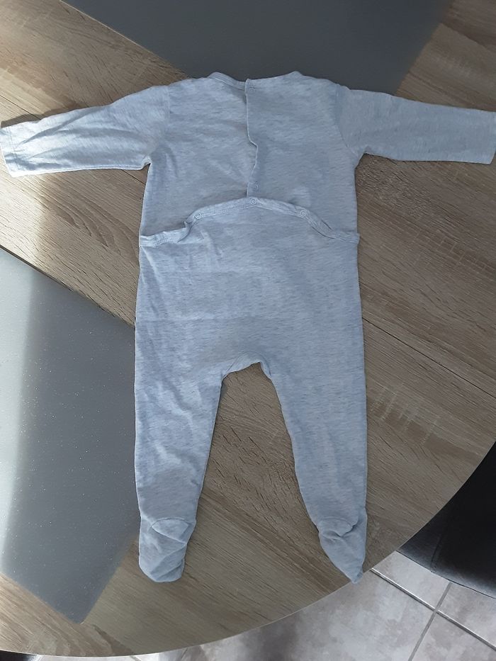 Pyjama - photo numéro 2