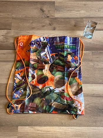 Je vend un sac à dos fin garcon bonne etat