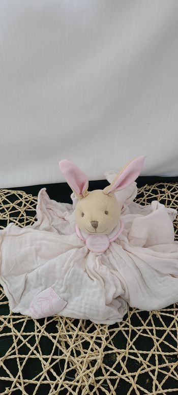 Doudou lapin DOUDOU ET COMPAGNIE L'ange rose créateurs de rêve GM