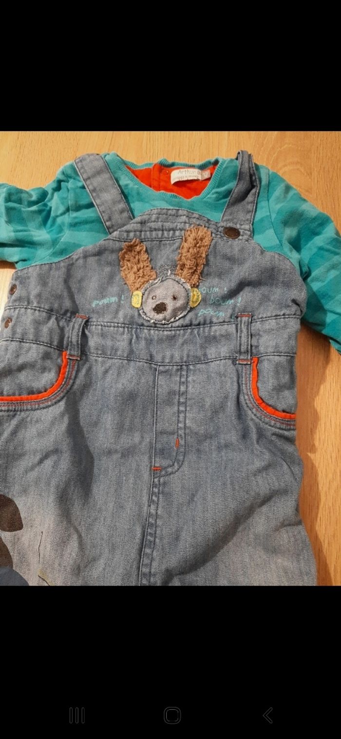 Ensemble salopette t-shirt manches longues taille 12 mois - photo numéro 2