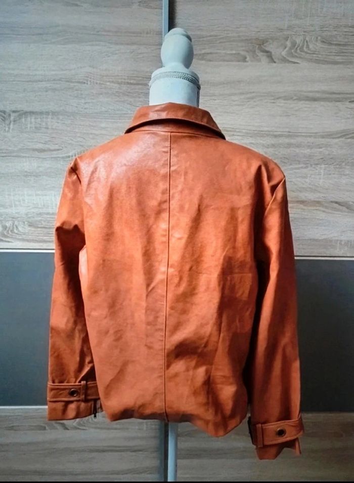 Veste simili. - photo numéro 3