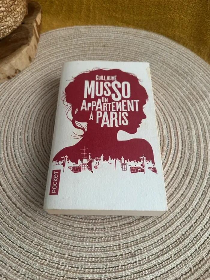 Livre Un appartement à Paris