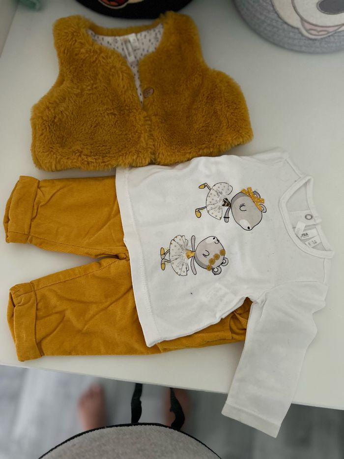 Ensemble ( Pantalon/ Haut/ Gillet)