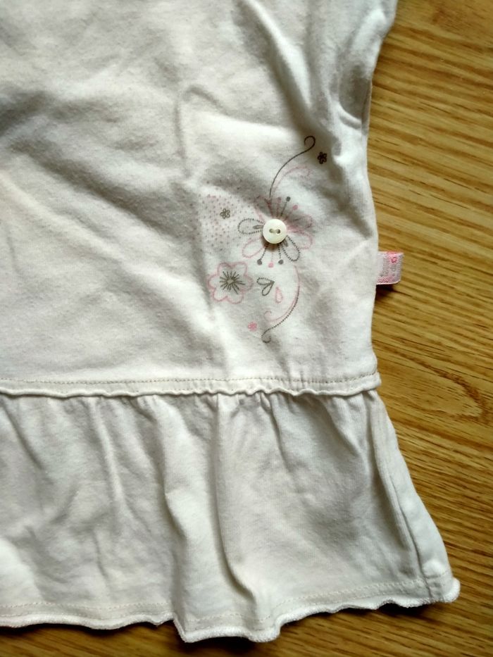 Tee shirt blanc. Terre de marins.
Taille 23 mois - photo numéro 3