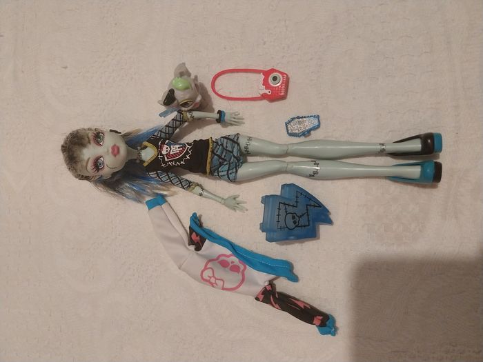Poupée Frankie Stein G1 Ghoul Spirit Mattel Monster High et accessoires - photo numéro 3