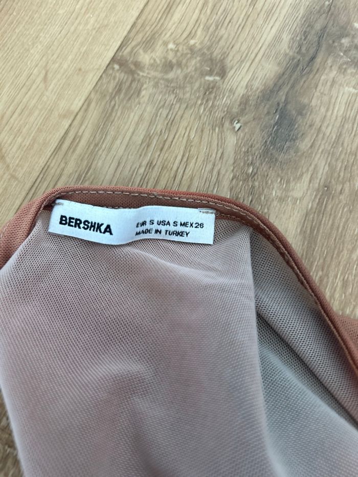 Haut bershka orangé avec strass - photo numéro 5