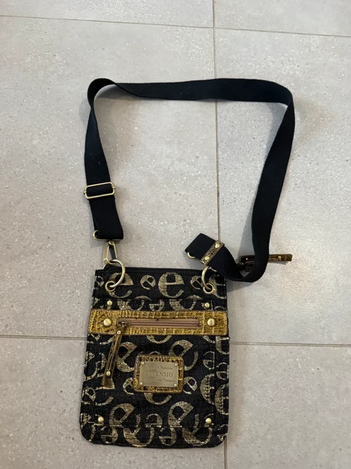 Sac à bandoulière noir et doré escensio, très bon état, 19*22cm