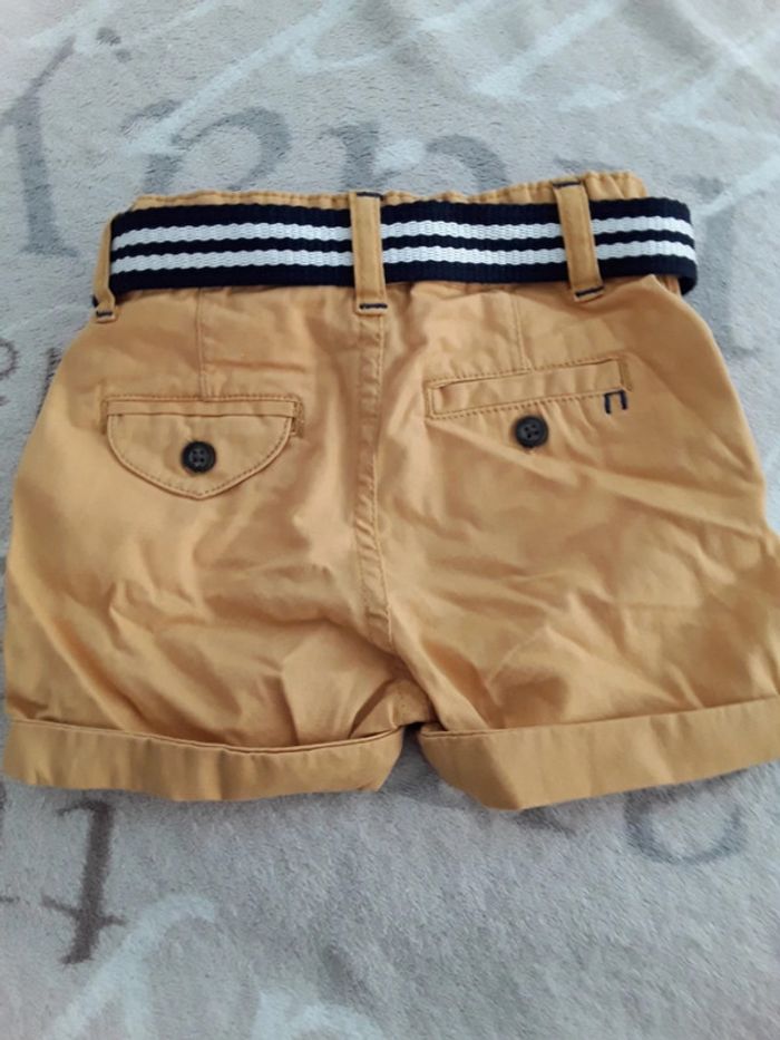 Short moutarde 9 mois - photo numéro 3