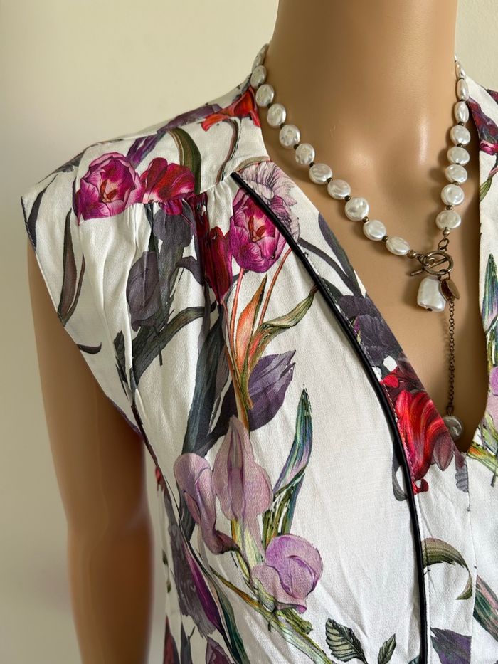 Blouse blanche et fleurie sans manches Morgan taille 38 jamais portée - photo numéro 4