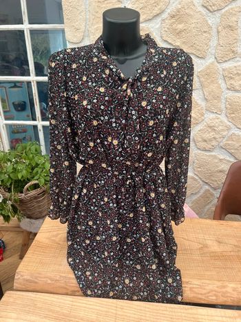 Robe femme new collection taille S M L 36 38 40 noire à fleurs voilage