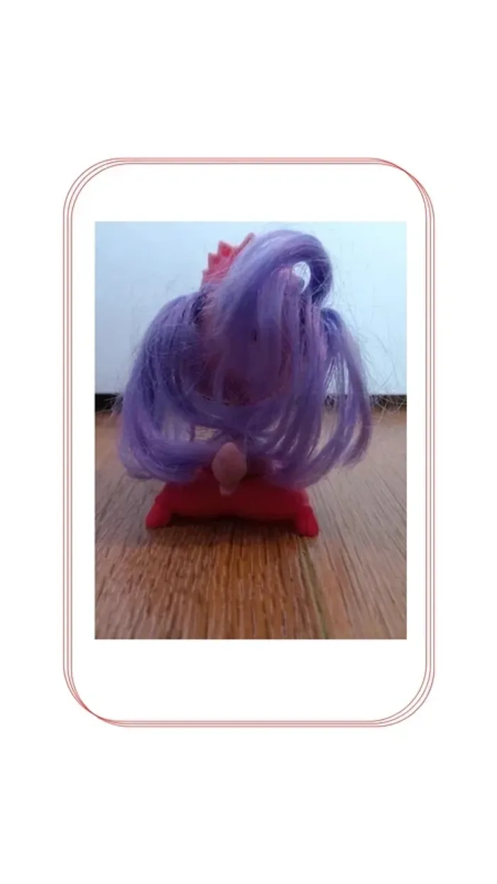 Figurine Chienne princesse sur coussin Littlest Pet Shop - Hasbro - photo numéro 5