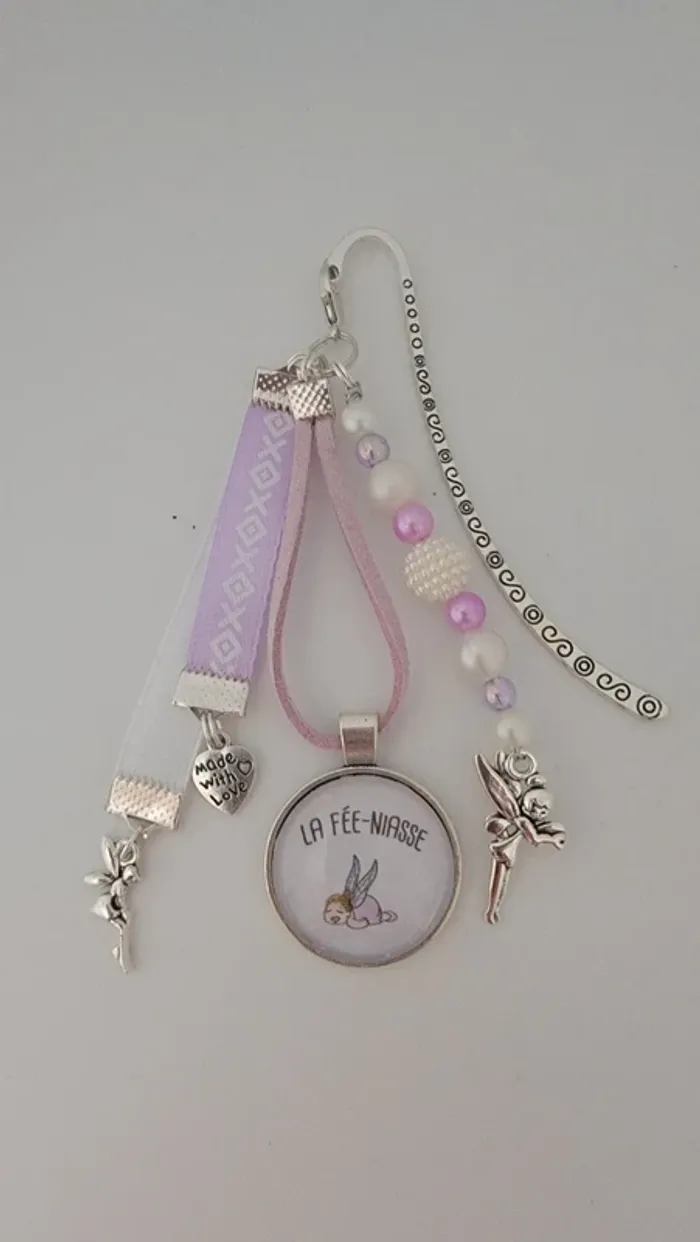 Cadeau humour fée, bijoux de sac ou marque page " la fée niasse"