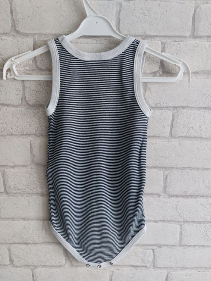 Body Petit Bateau taille 18 mois - photo numéro 2