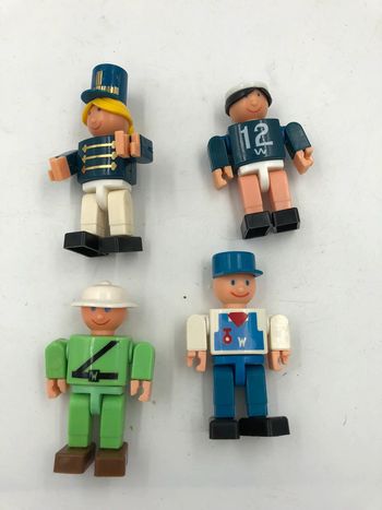 Lot de 4 Figurines Wannabees 1975 Gabriel