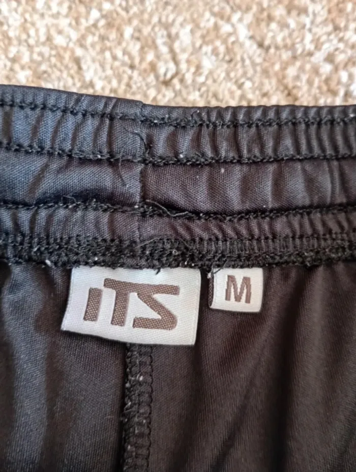 Short de sport taille M - photo numéro 2