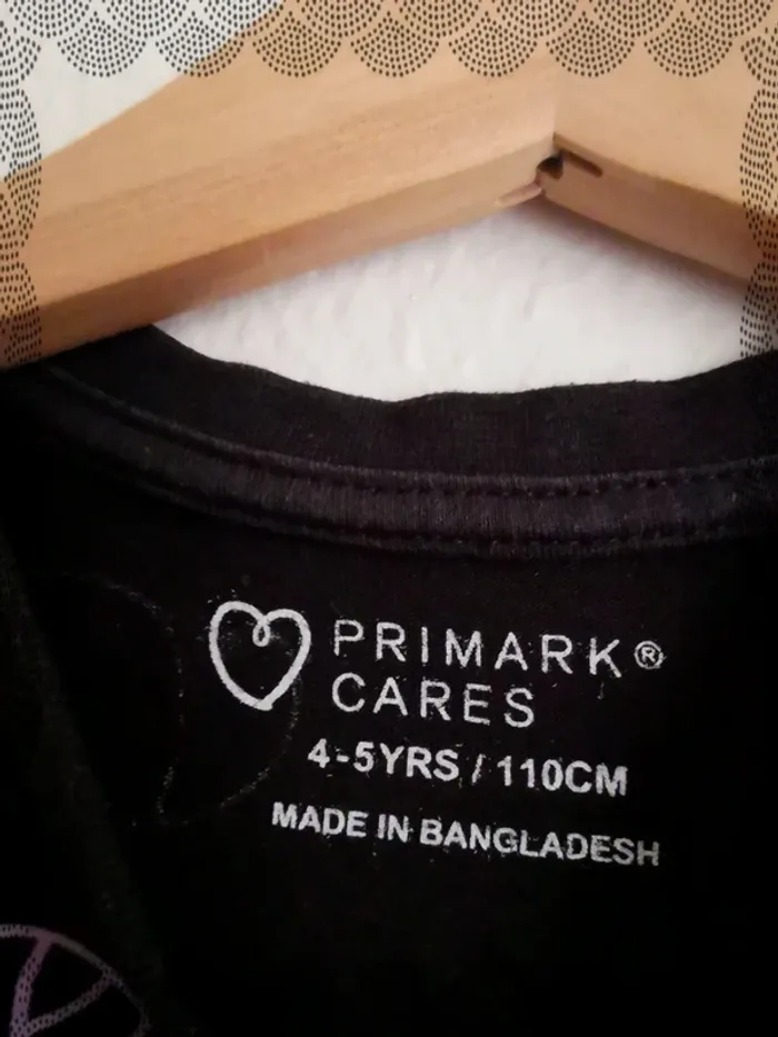T shirt Primark 4/5 ans - photo numéro 4