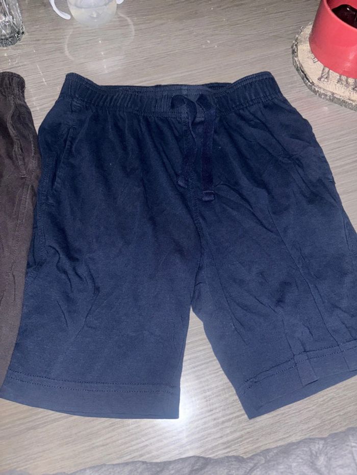 Lot shorts 8 ans - photo numéro 5