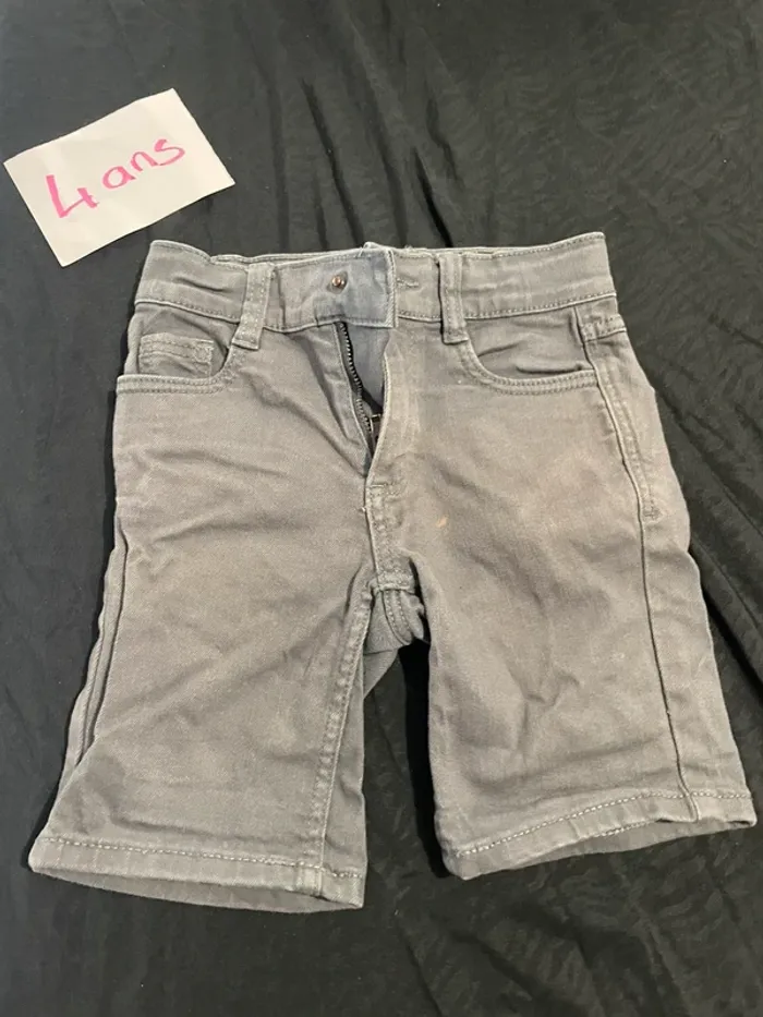 Short gris