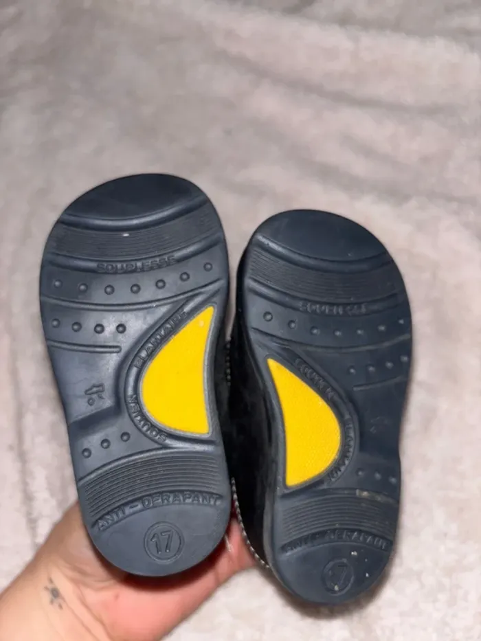 Chaussure bébé - photo numéro 2