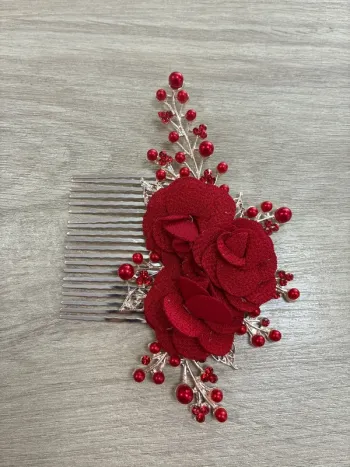 Pince à cheveux mariage ou événement fleur rouge