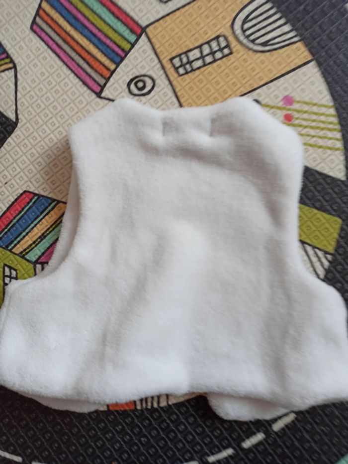 Gilet blanc sans manche moumoute - photo numéro 5