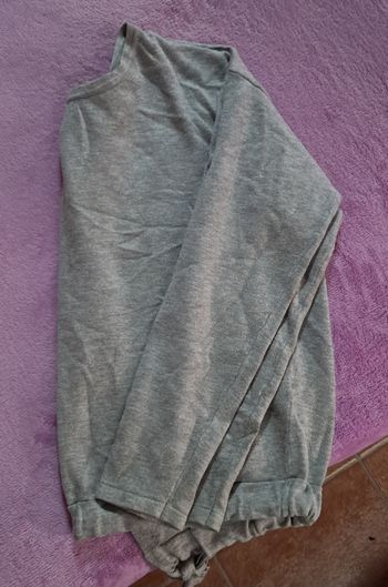 Pull gris