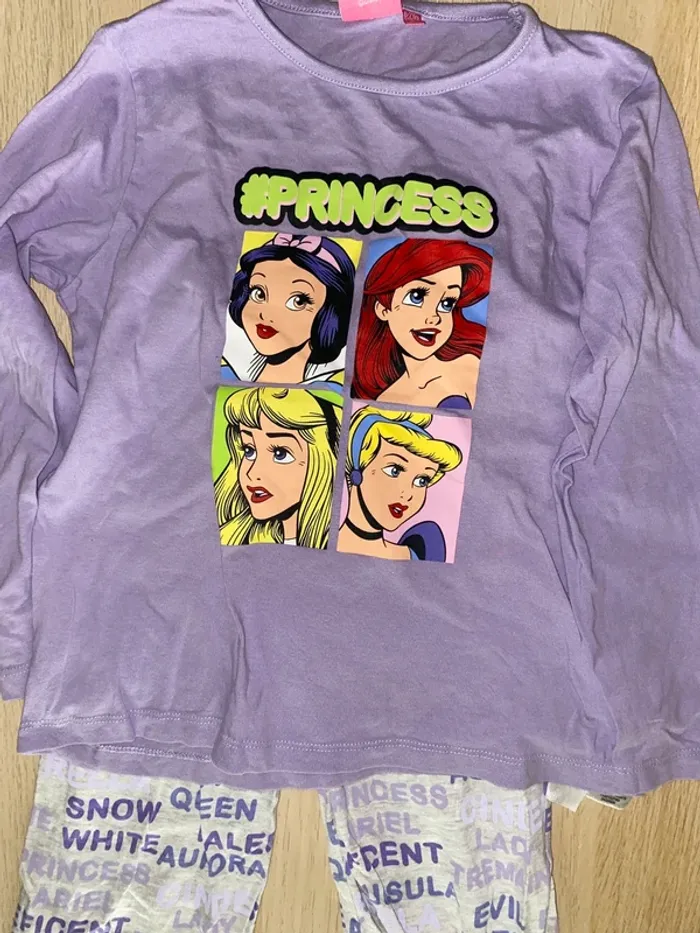 Pyjama 6 7 ans Disney princesse blanche neige ariel cendrillon aurore cinderella - photo numéro 3