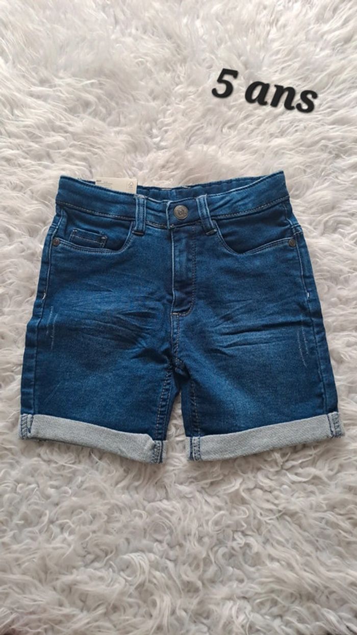 Short en jean neuf orchestra 5ans