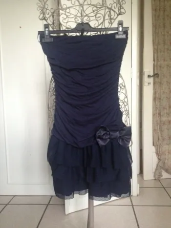 Belle robe Naf Naf taille 34-36